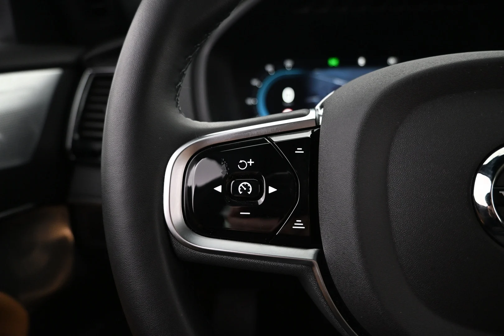 Car Image - 40ciVhb8UeHB4i1CXVSIY1