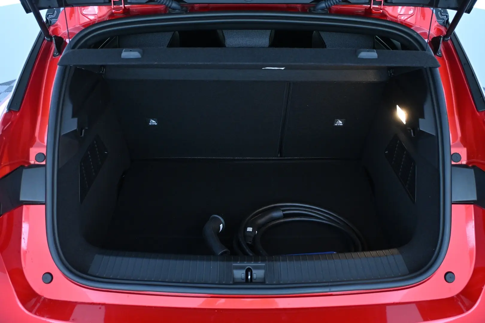 Car Image - 7CsJzgsiYxx7xYK8CxNAv1