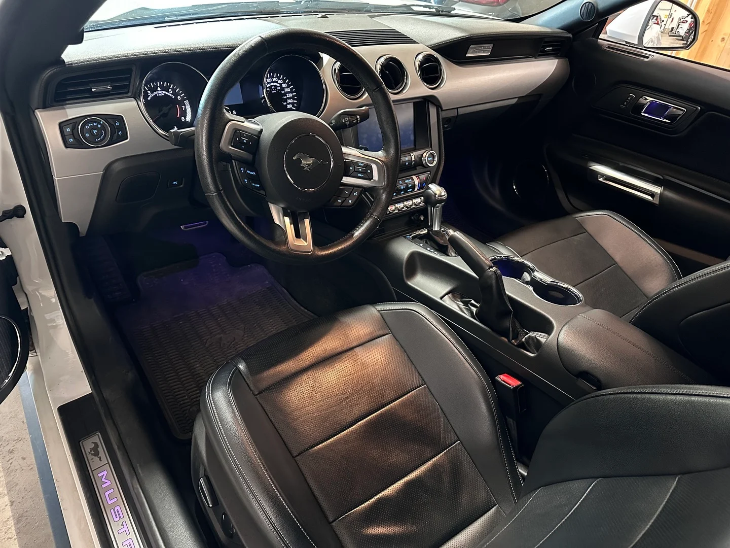 Car Image - 2MeT7DC45NAMYKjH8qrNZL