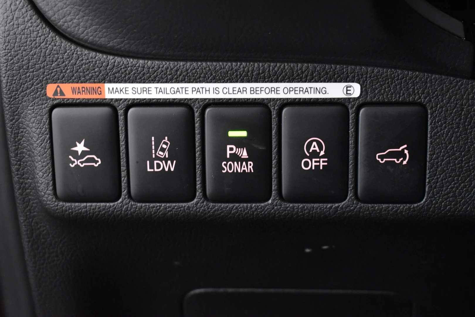 Car Image - Ini5y3pdeMwTstJmik0o6