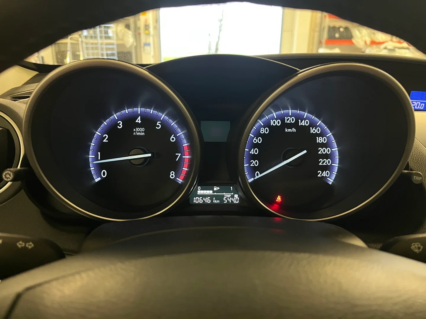 Car Image - 3tXD9kF4fX6AStfYupDJU5