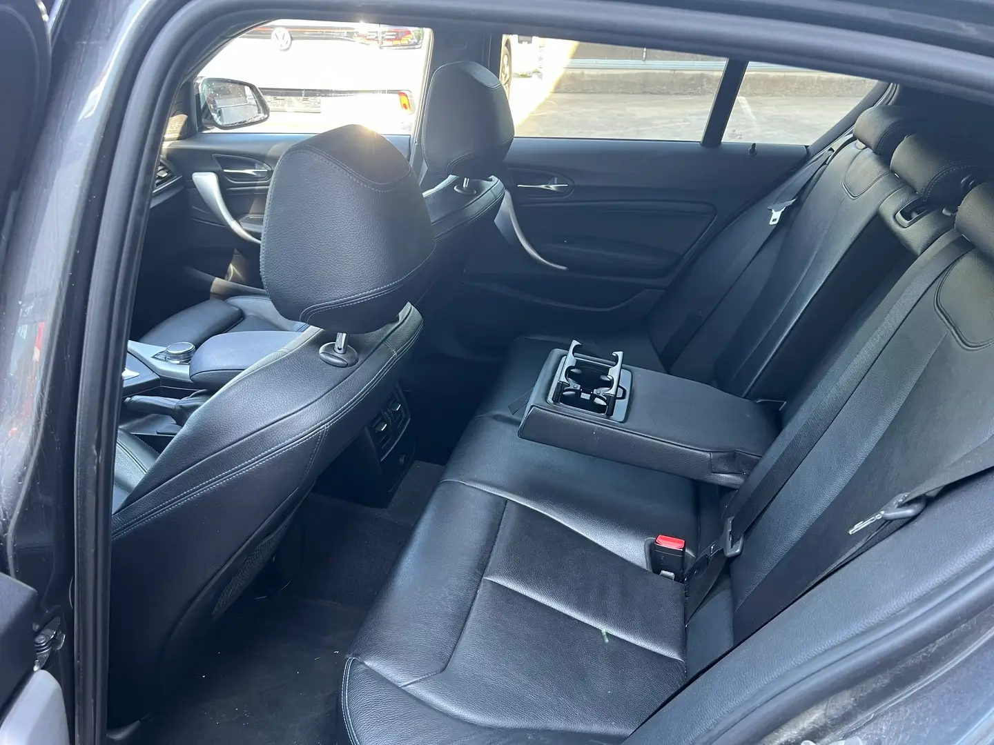 Car Image - 32fBXzxZWaAQ3mRDuorm9J