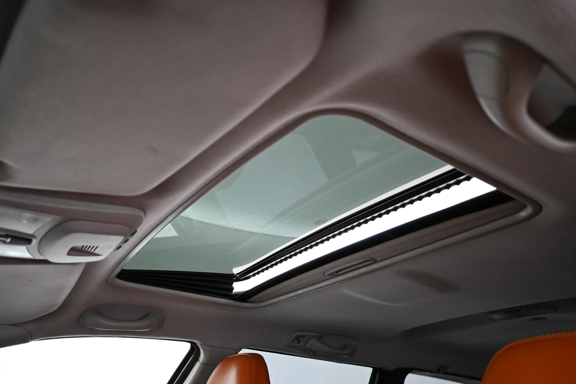 Car Image - 3Ts6uXedP47YATFJxiPWIi