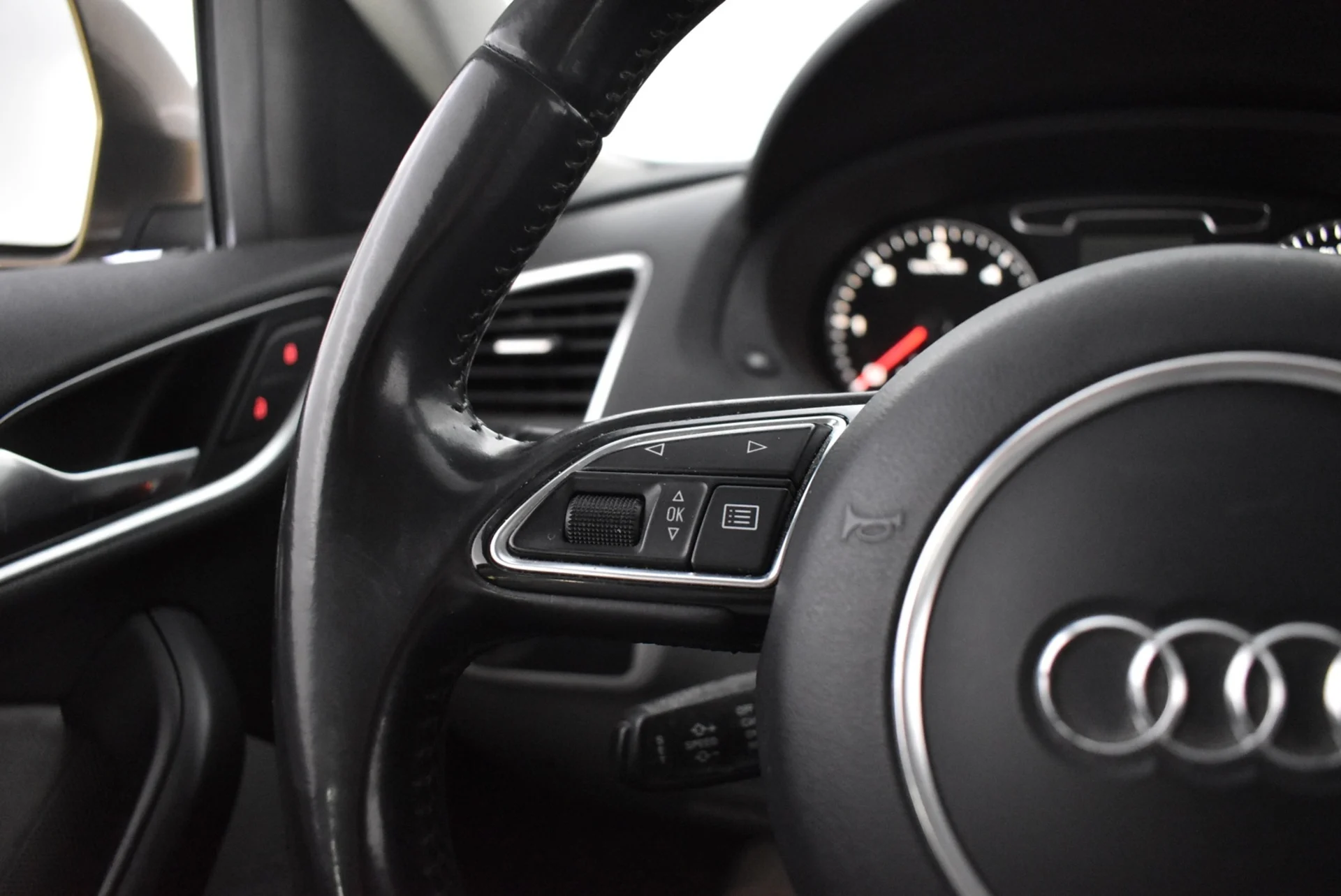 Car Image - 6NnfUkkNFSYKYq8V36QArt
