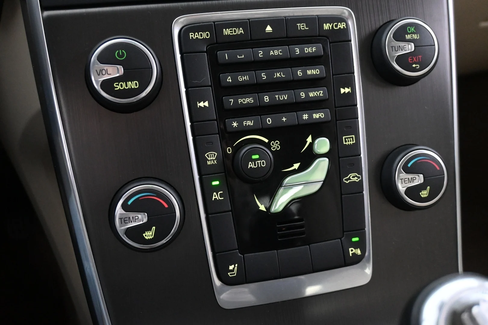 Car Image - 4P1YR2oUCeiIVDSBqENNZG