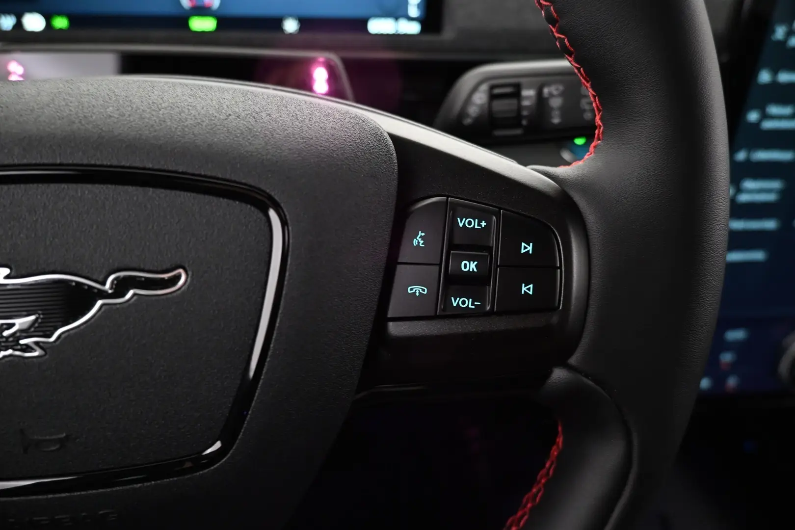 Car Image - UlnNULSsQCde0YBUnIVAx