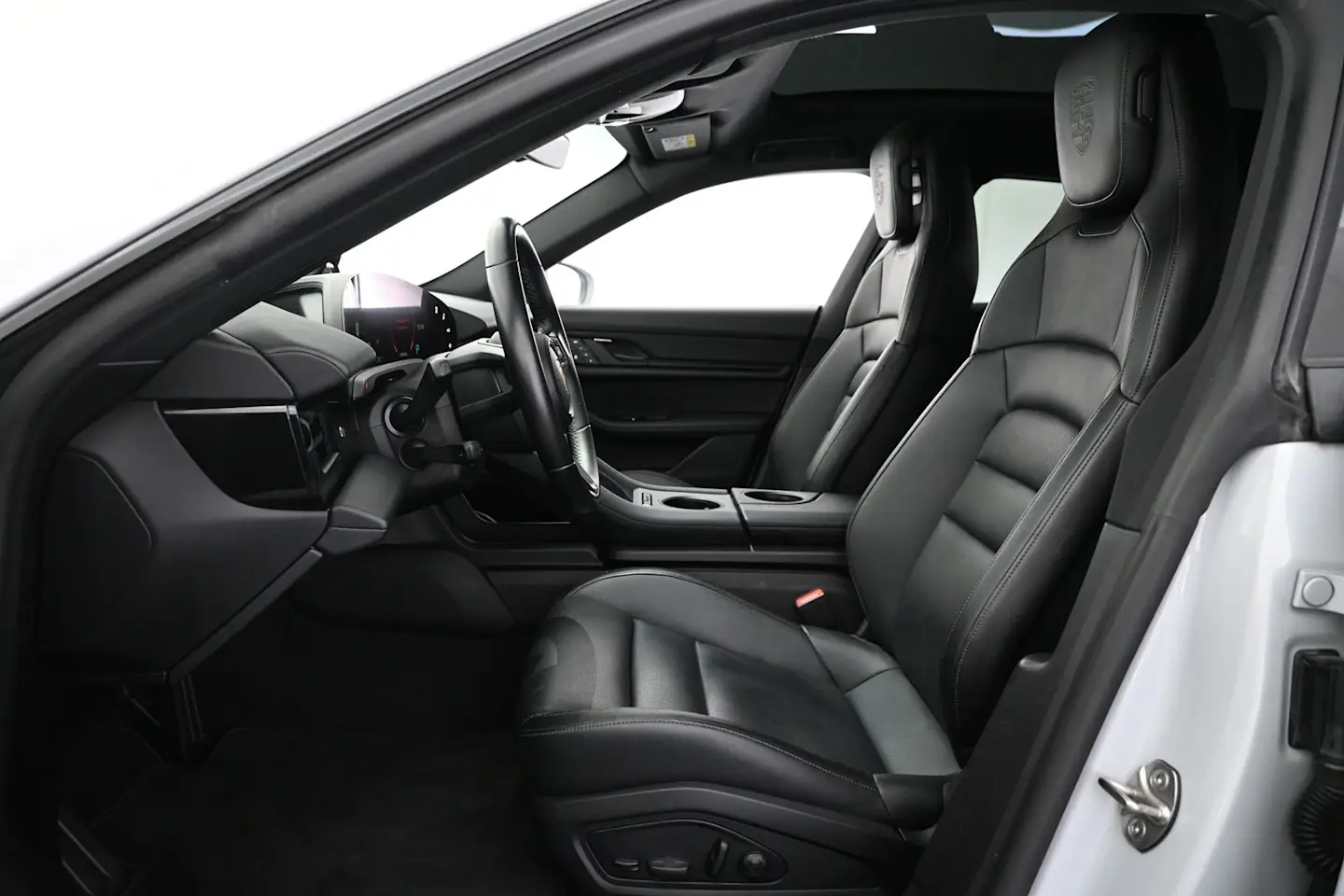 Car Image - 5P6pPpP8TvHTZp5pgV672S