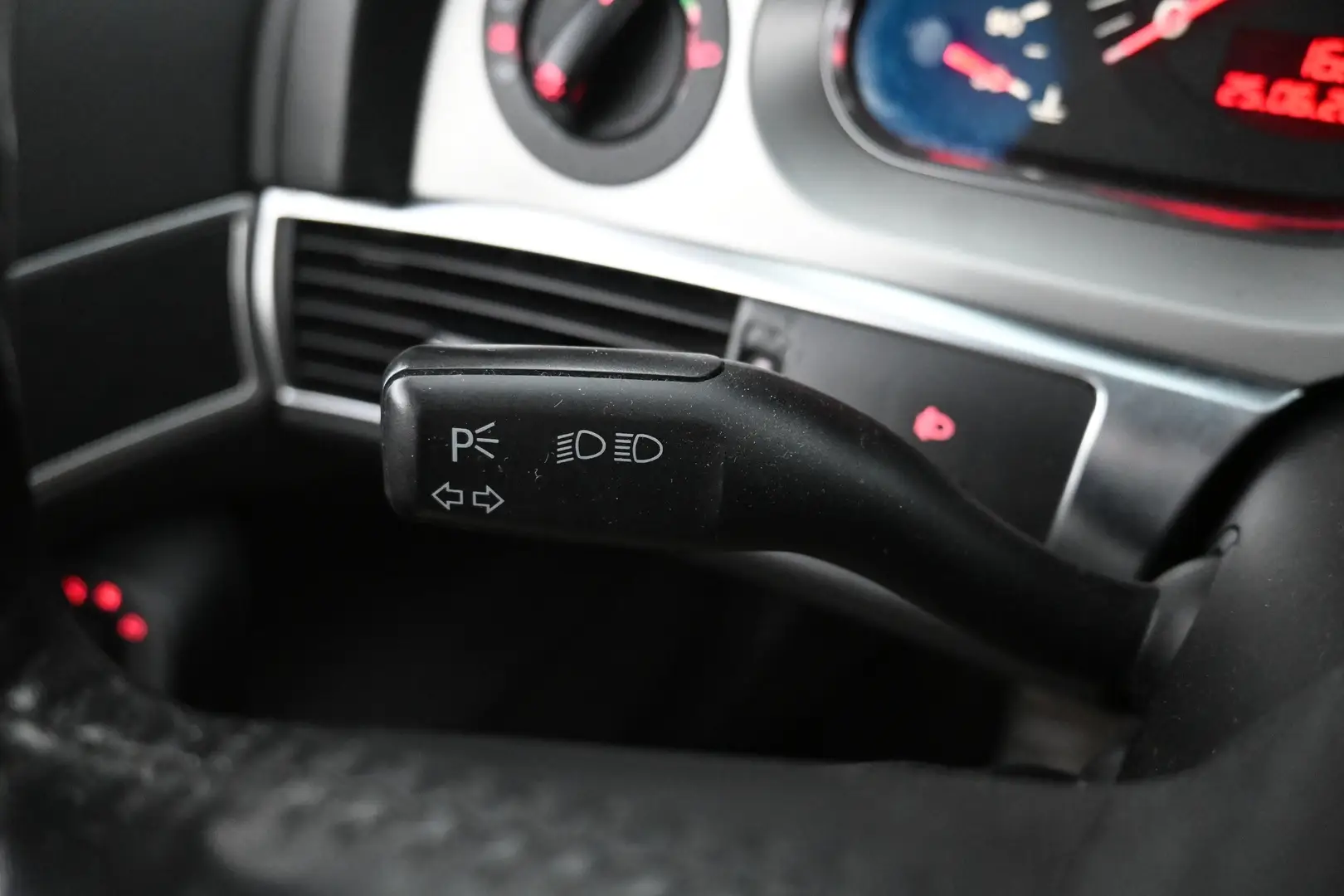 Car Image - 5g0JBX33N3sX9CK1t5J7DQ