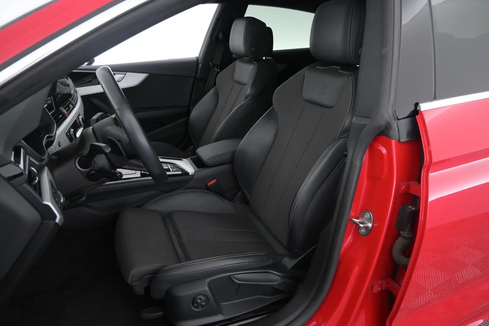 Car Image - 3TiXnLy6w6jK4Dh0HUPRNw