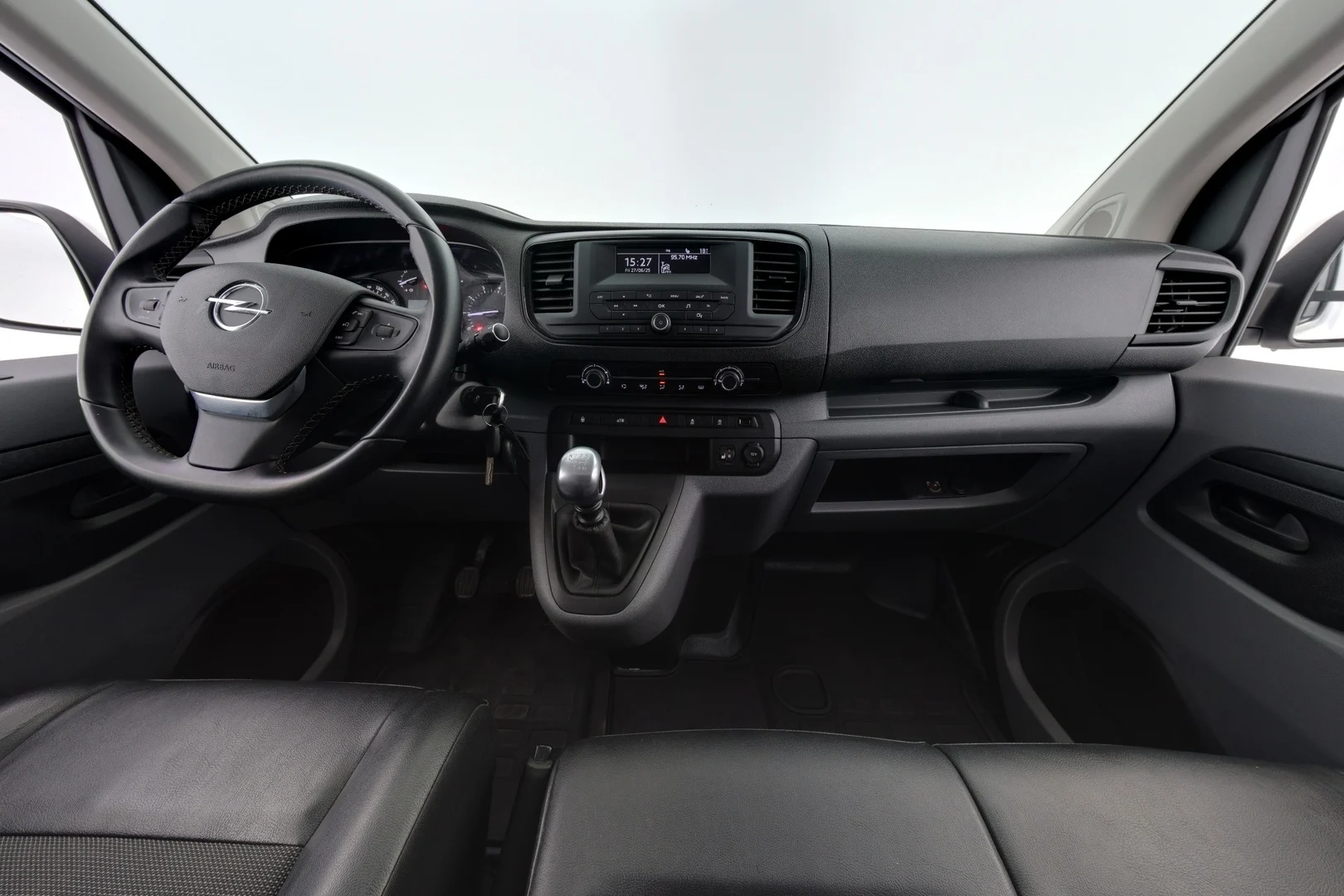 Car Image - 4QSk1RyLHogIOvRoVc9Cz6