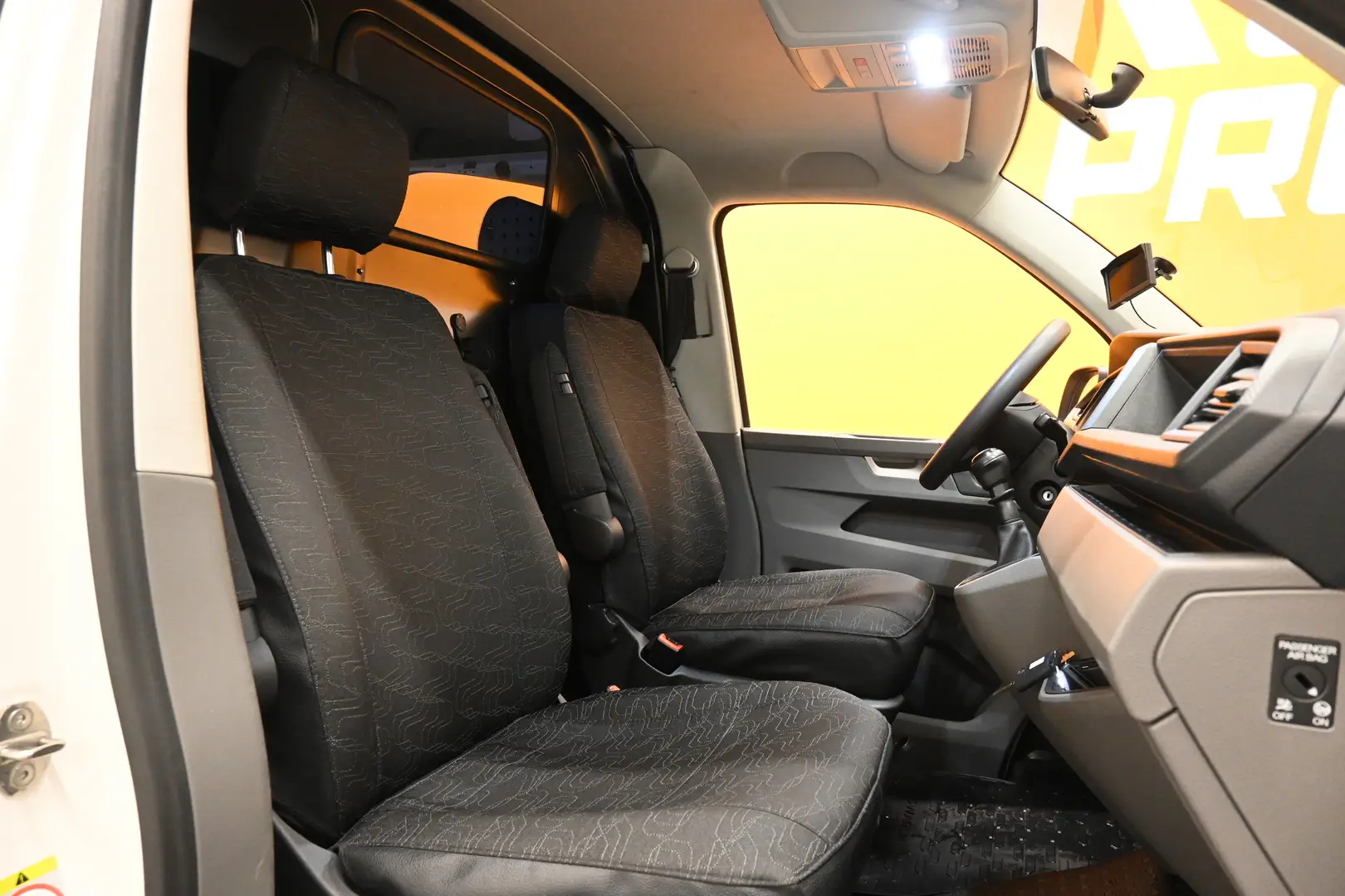 Car Image - 4hGbt8yN8qw8p2hJeqCsLy