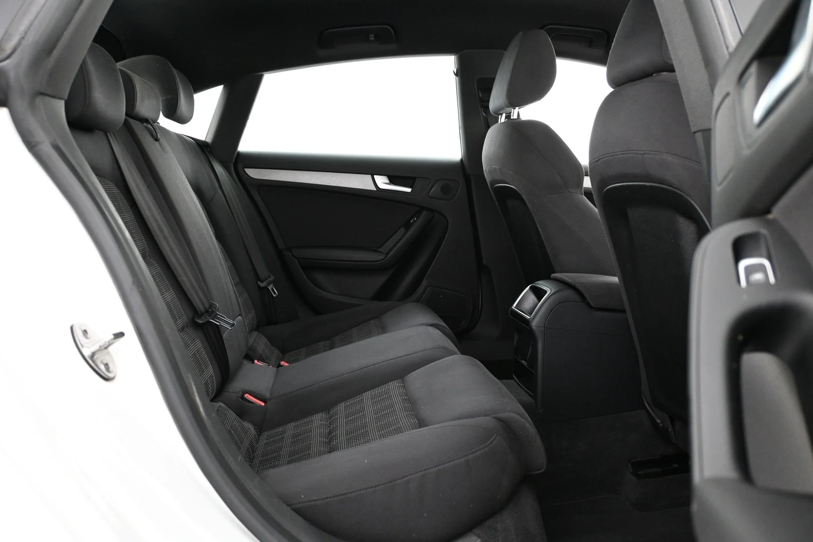 Car Image - eW6sxIuEE7wu8WdNbwc9z