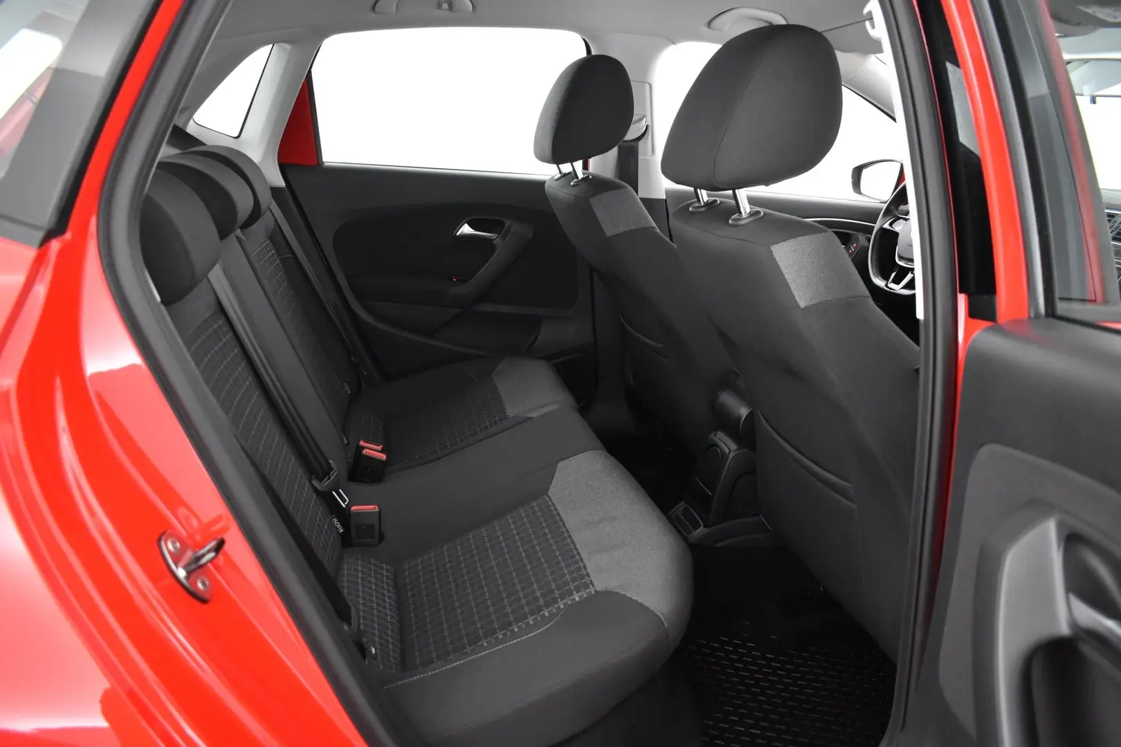 Car Image - 3TShCes4ohmFJgN9QUfXnF