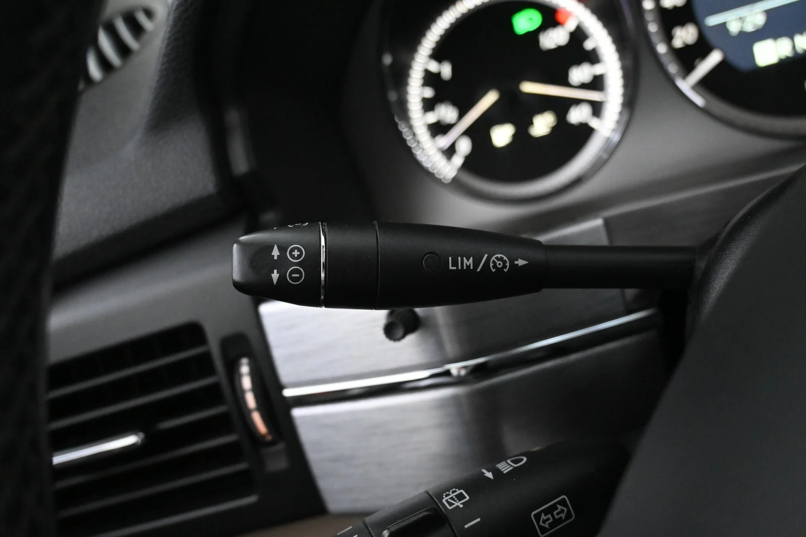Car Image - 57h6W6lXnIx4qeVAPnLx1v