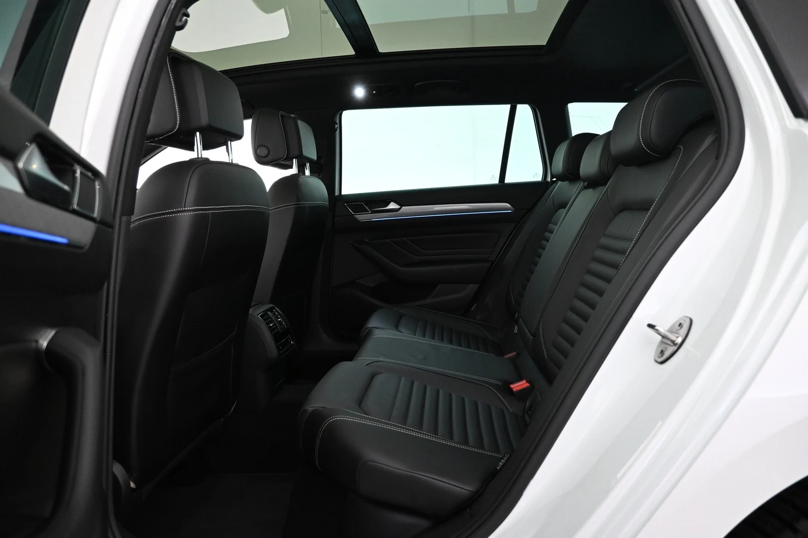 Car Image - 5zF1mp77Sox3abY2oWjC92