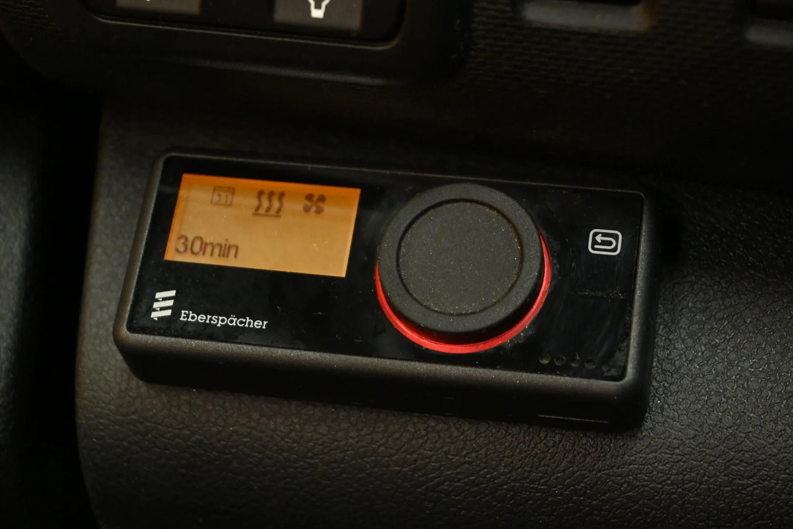 Car Image - JQGyZjqPcmR3xtw9IUw6N