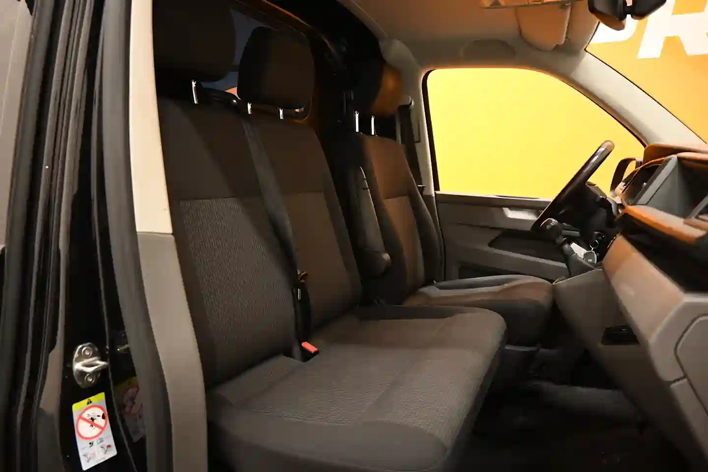 Car Image - 1WtrUIRgO7mnG5b97D6WgN