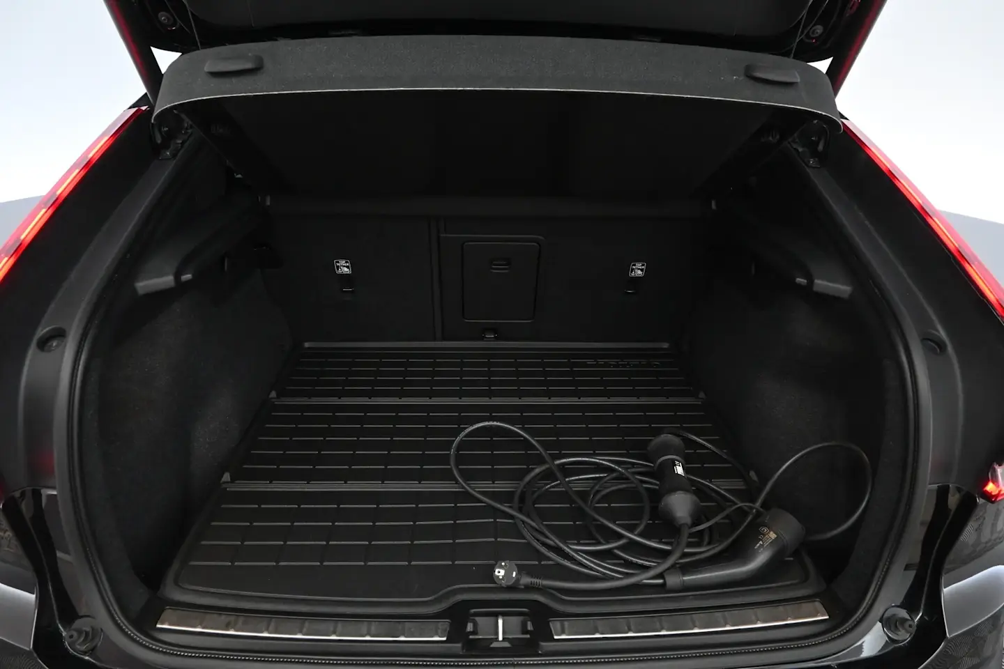 Car Image - olDDWY0XsaDFyqyWhmOyG