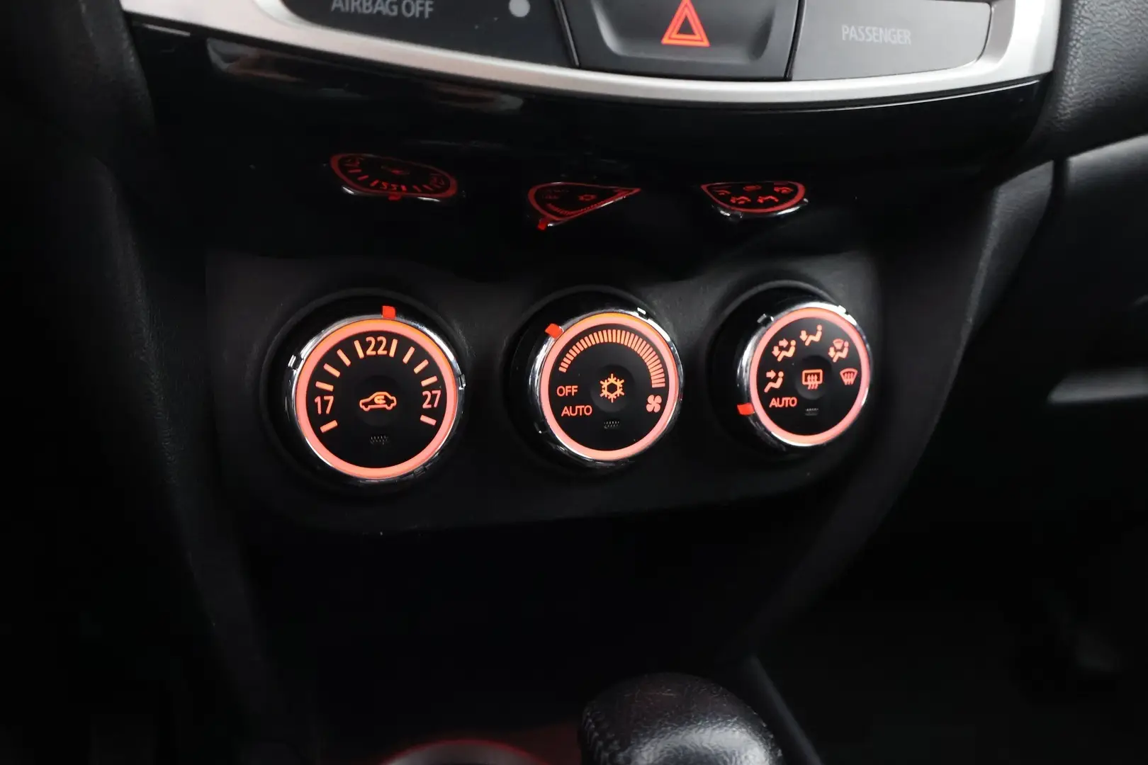 Car Image - 7IgLRWKhIoAHe75xqXLhVr