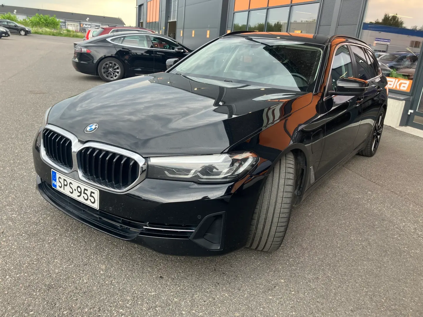 Car Image - 4k4cnUDkqKzXapP4XvNXvJ