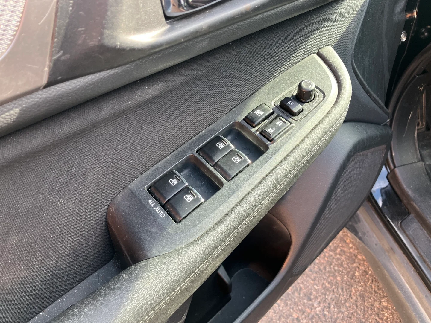 Car Image - 1UTfvhbwCMFkmJqueZtHRO