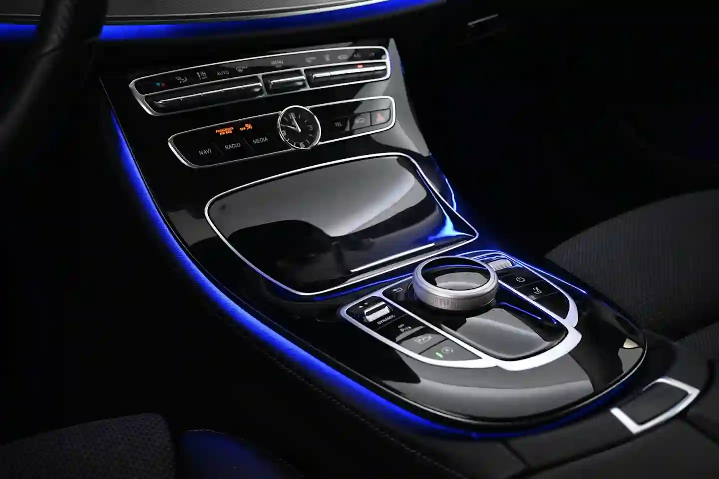 Car Image - 3IE0saZJOwIe47ioD0UjPC