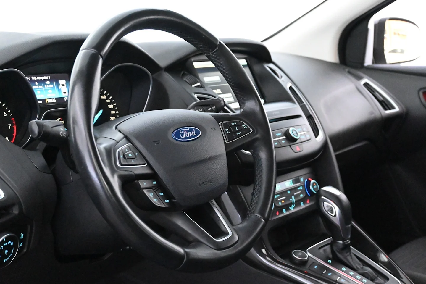 Car Image - 22bCXAed9sLiw6ZuJRp9tP