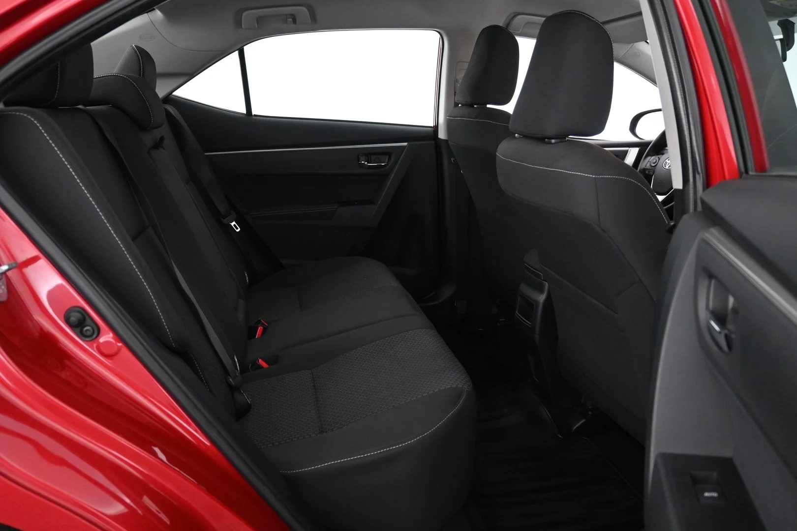 Car Image - 760EdOZdbvPjGBcDzxnoob