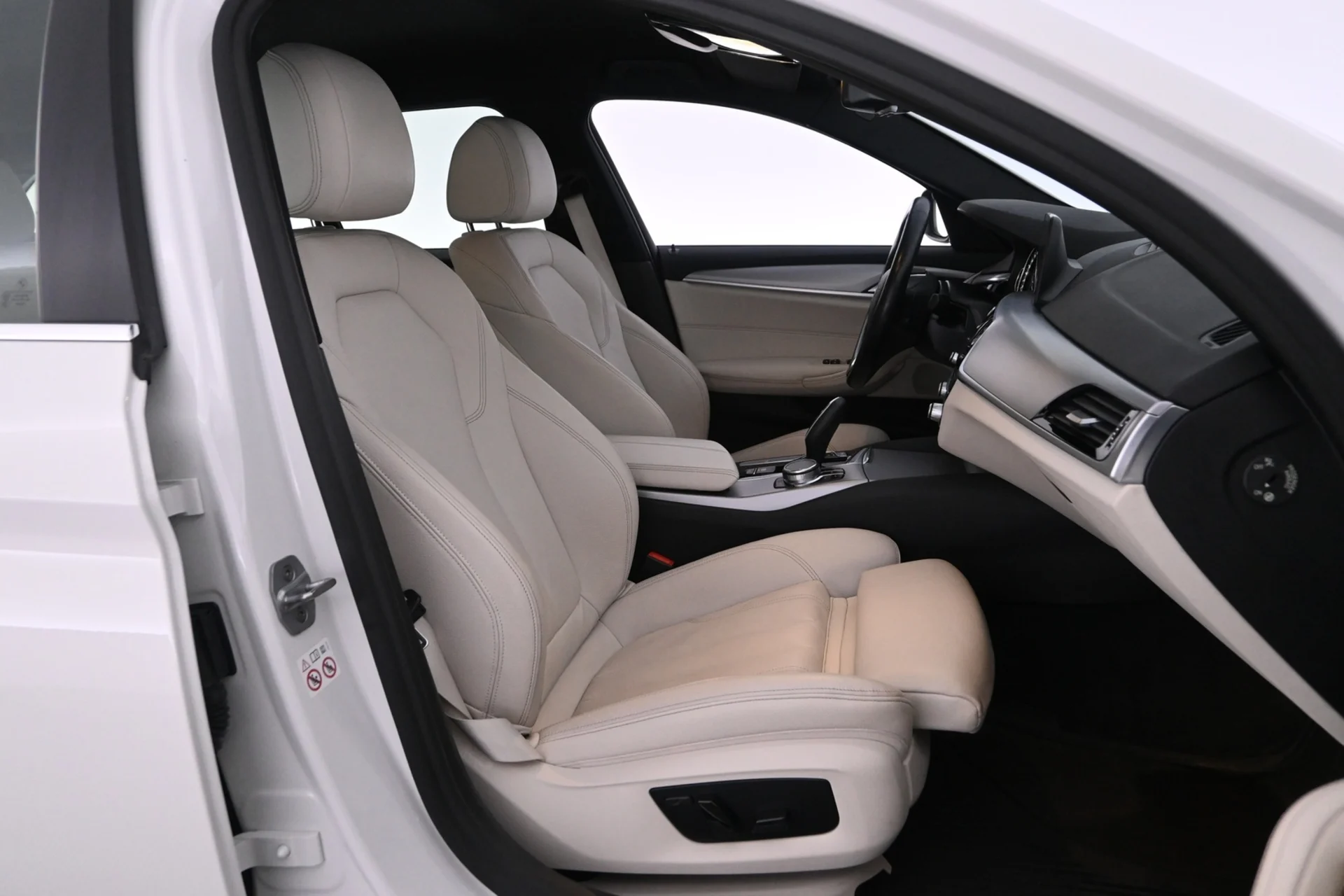 Car Image - 1ZqGQz1ZgxuVVE23QvaZf2