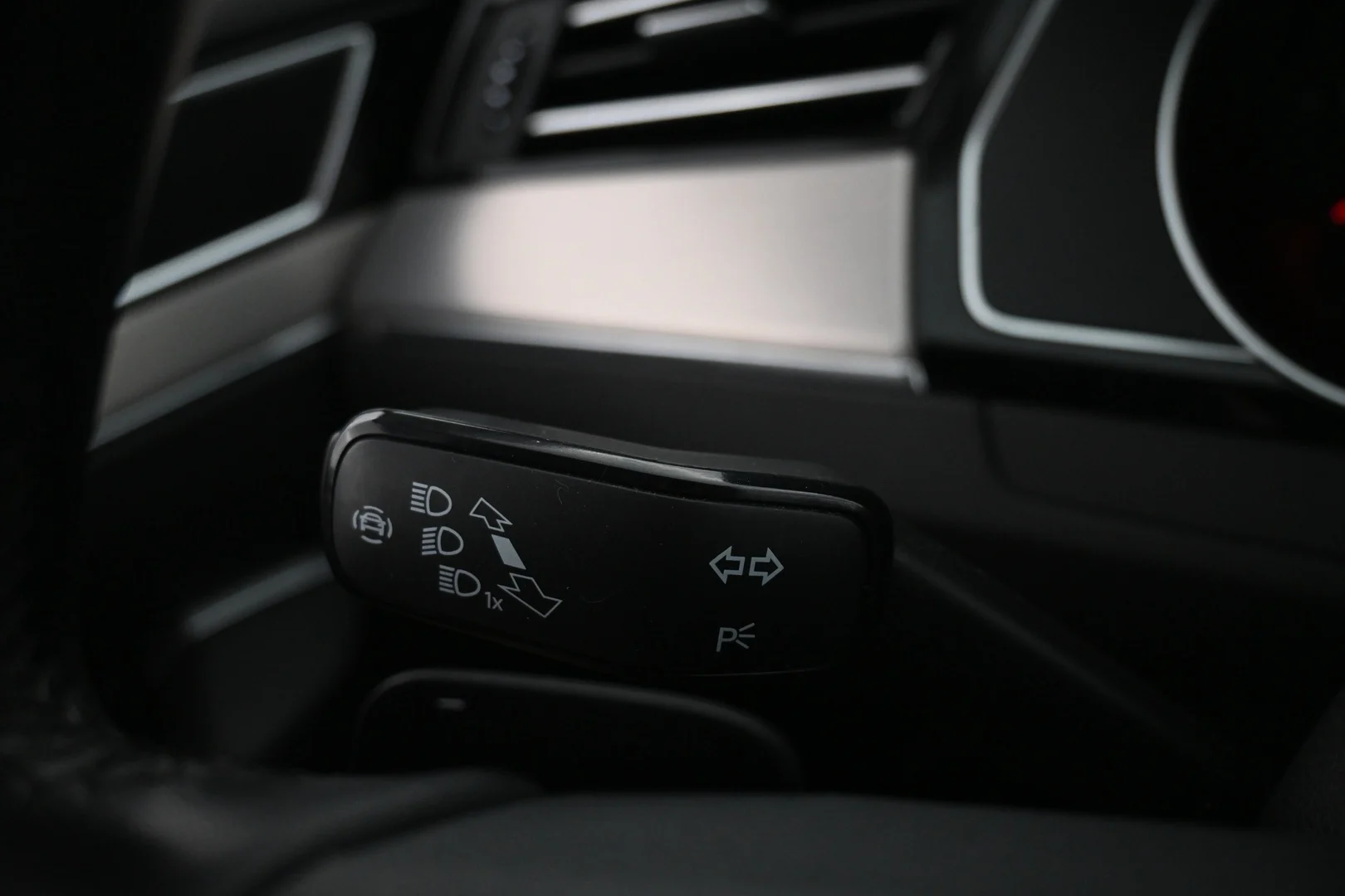 Car Image - 2geqohTM1Z88ld4B2PLO1M