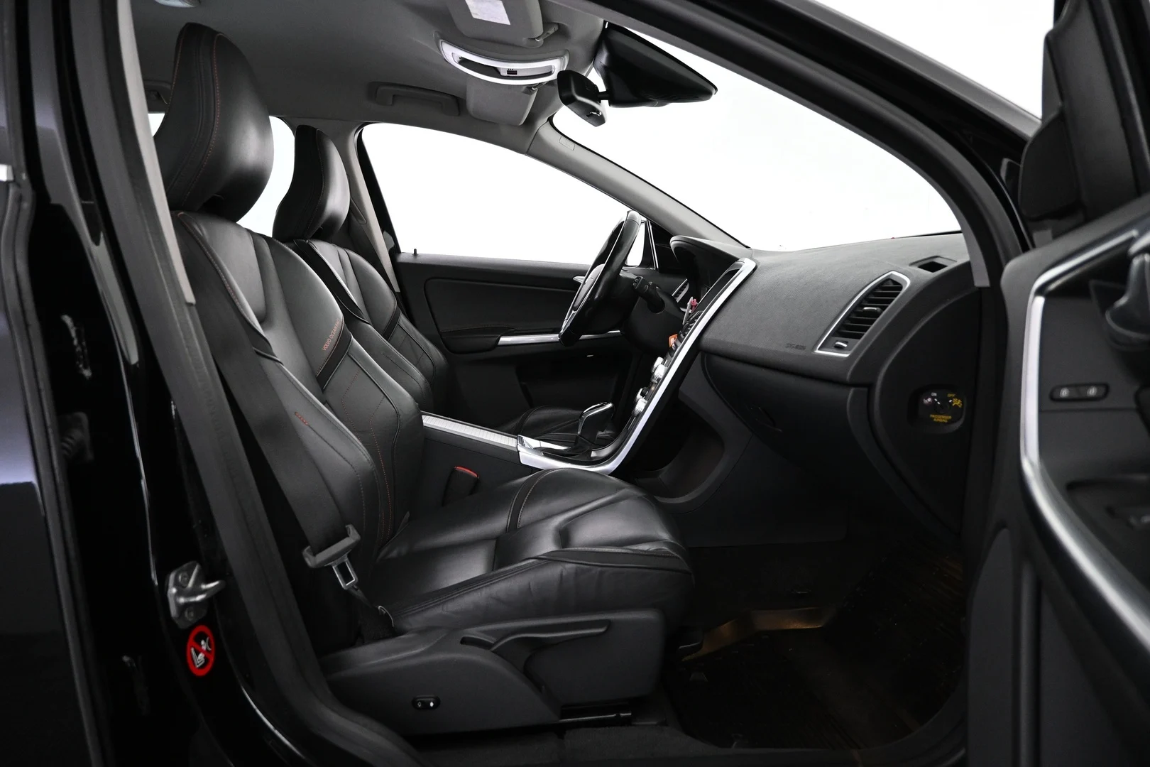 Car Image - 2XWvQOqNnKCePvF8aQyGhj