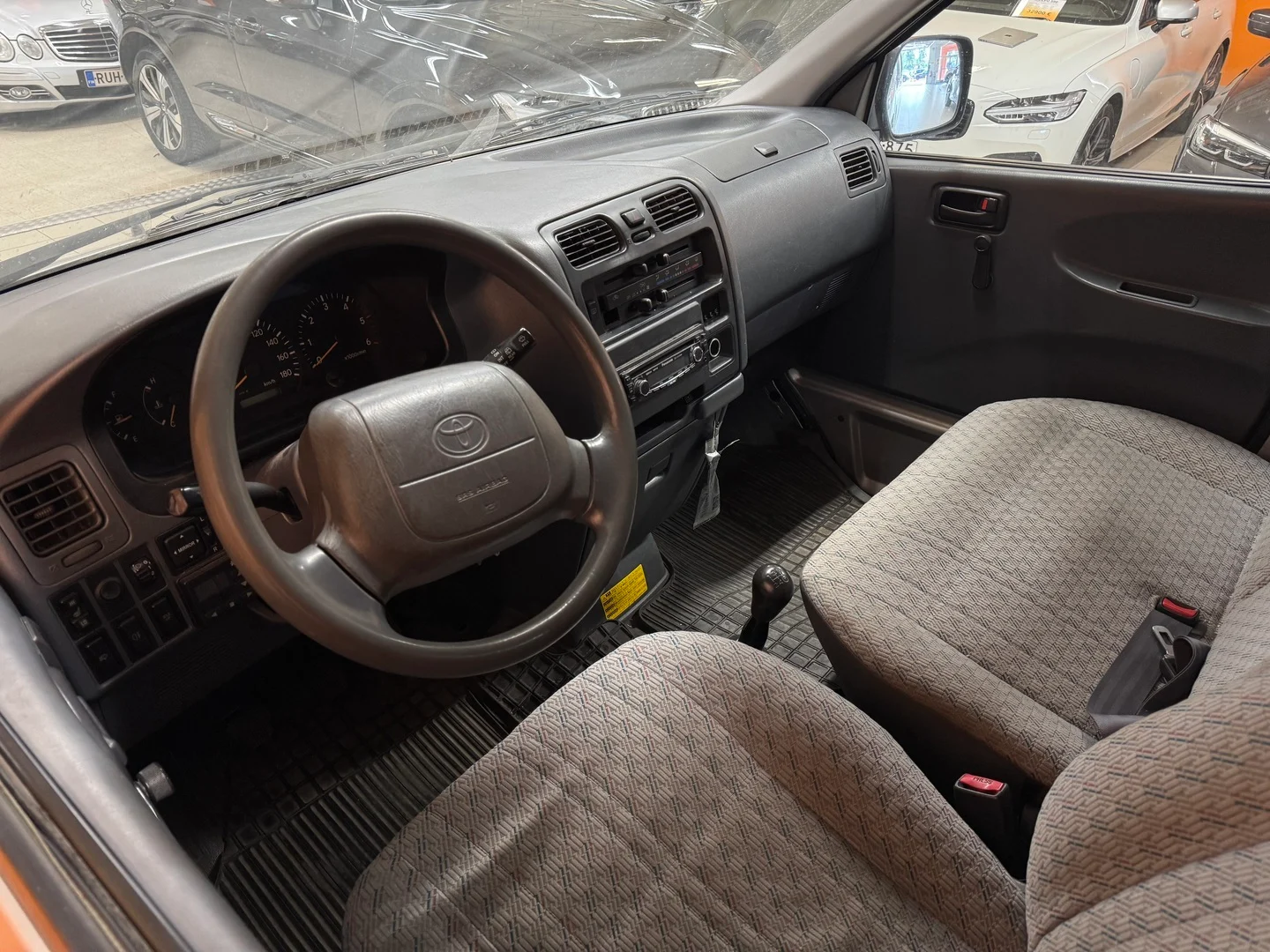 Car Image - 5BEsoc0J1lEf4uBYMmHhsW