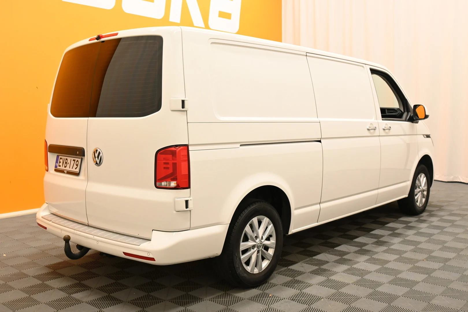 Car Image - 4JEFbKgIc7uCJ8xDqhfBPo