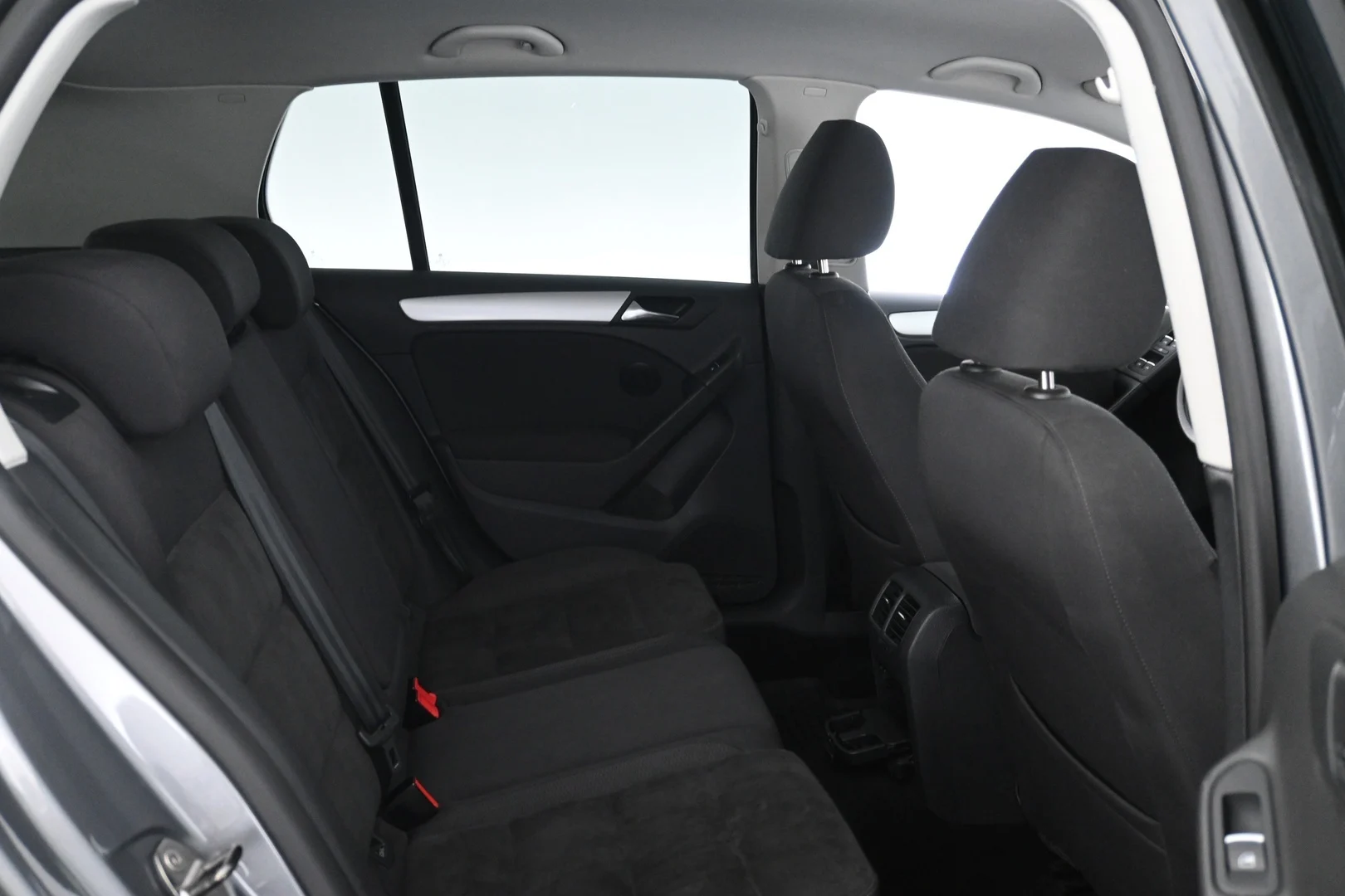 Car Image - 1RHrr6IdQq6AT0oHzhn2os