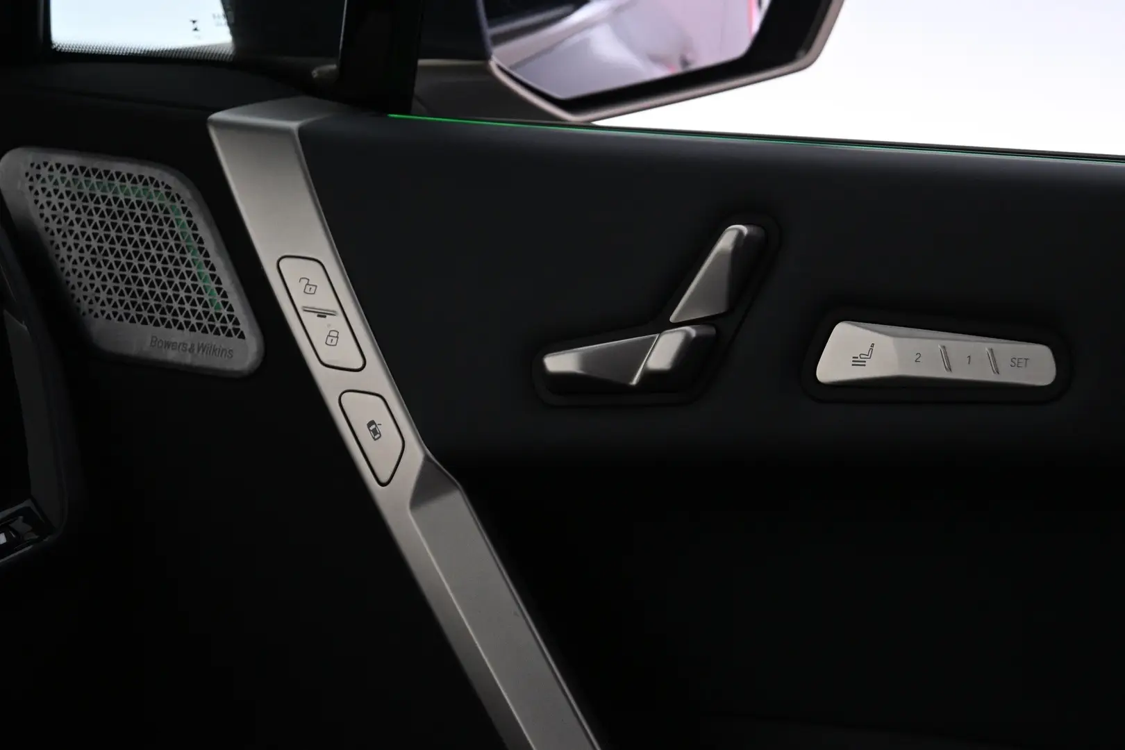 Car Image - 6KGvjyUJIPwCg8erPRx2hh