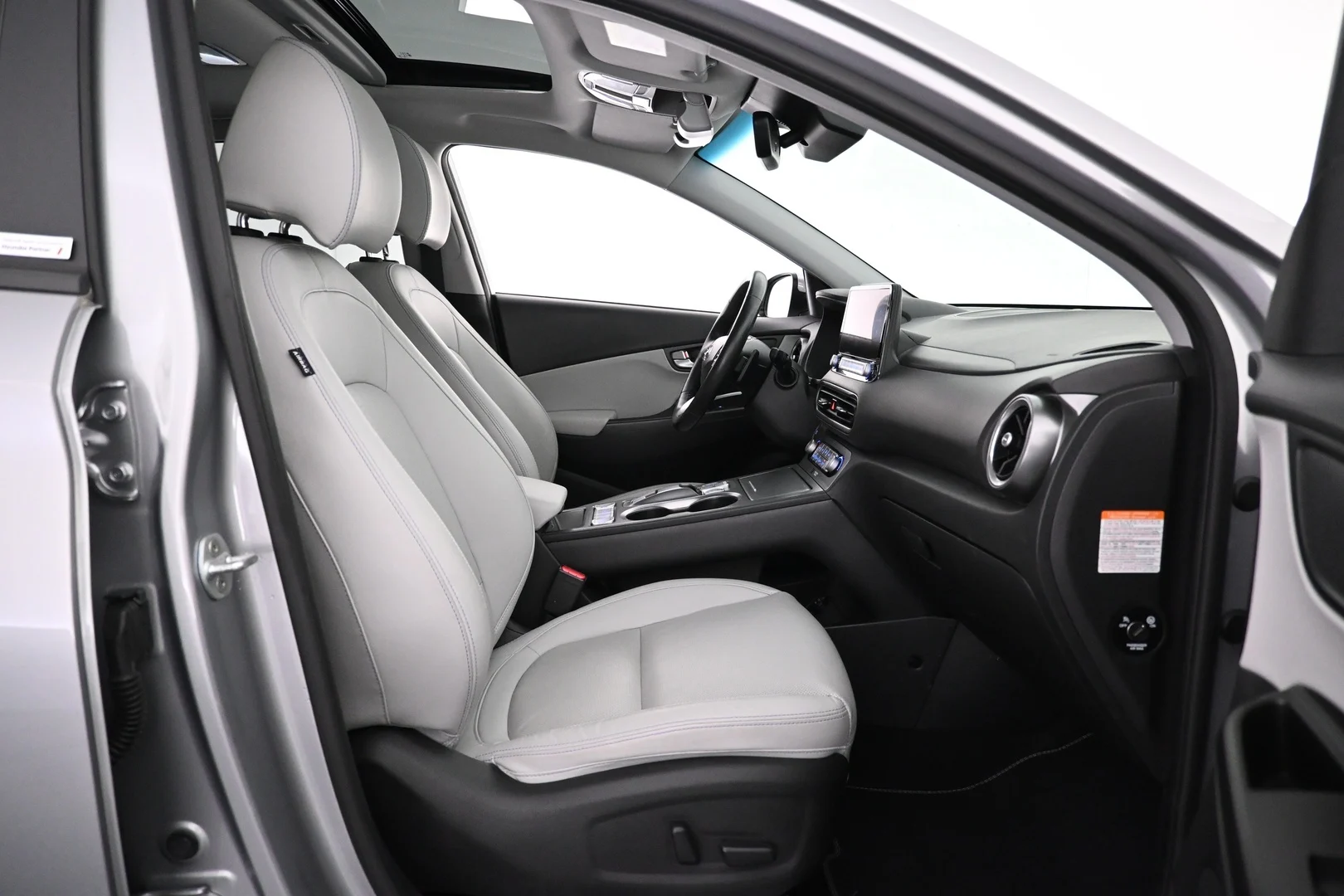 Car Image - 4eG9CVeGkEkZfXiSs9JIp6