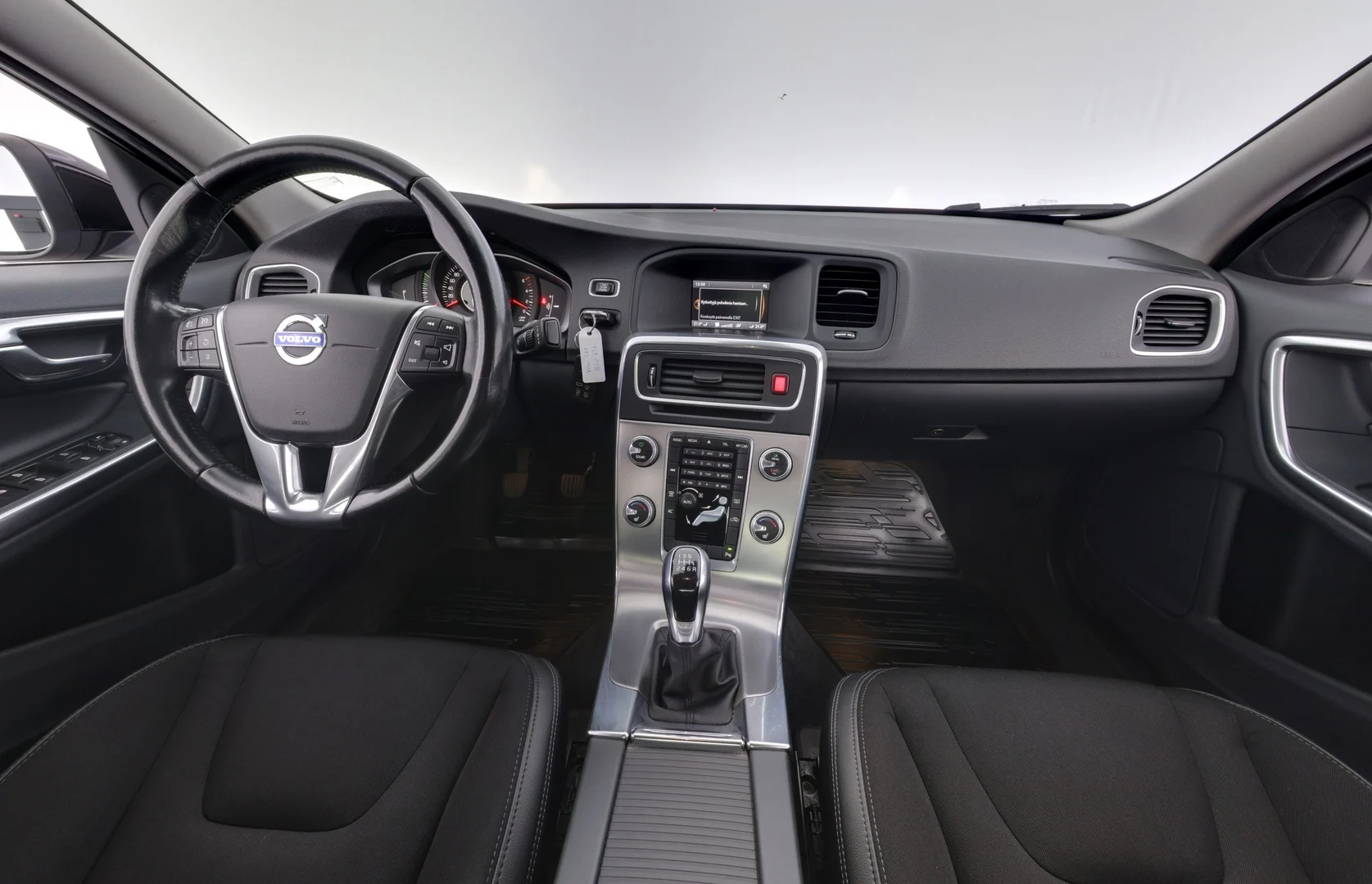 Car Image - xCn8suA2eBqqSjprAaUVi