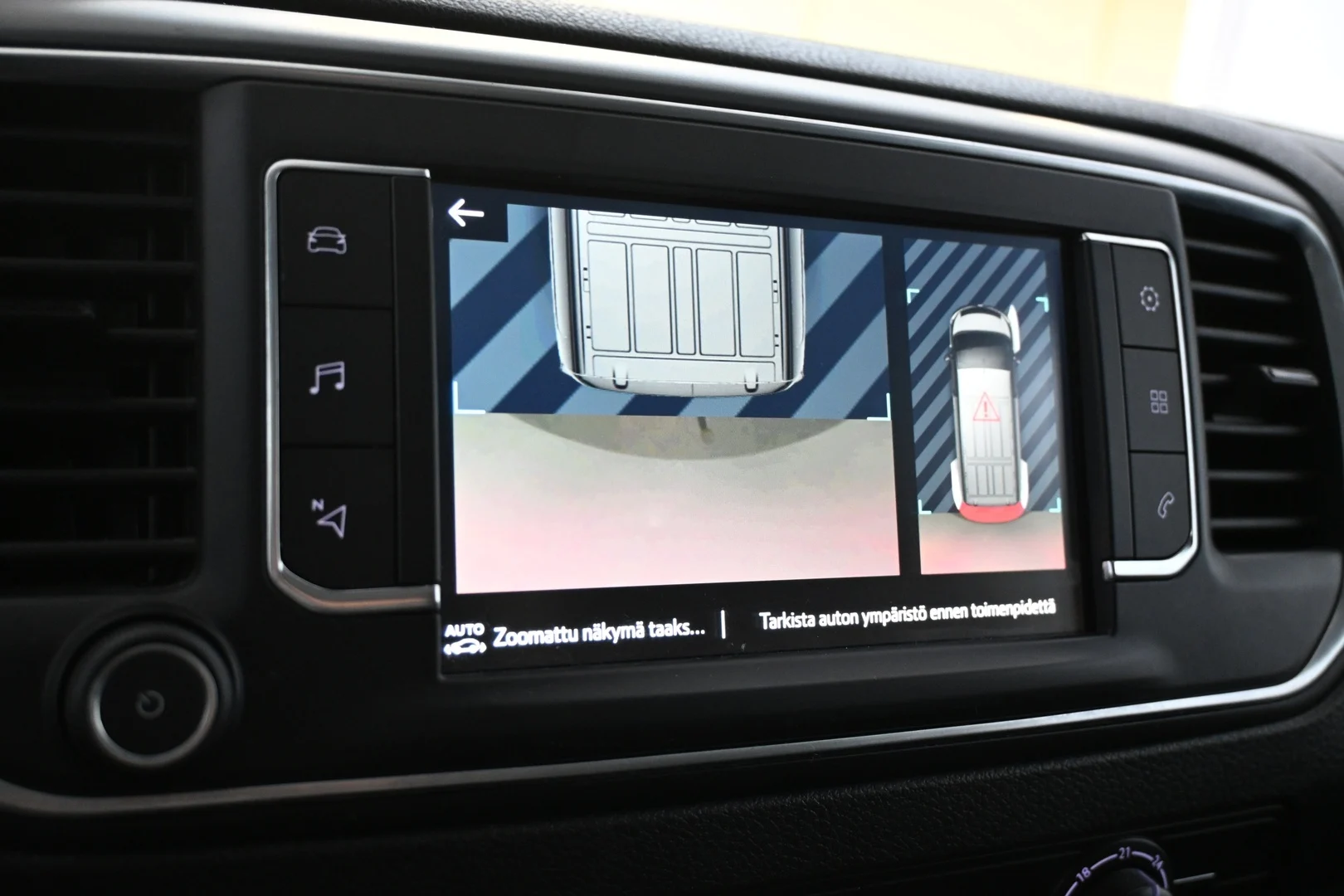Car Image - 6x8Dh9a58tMlGGCjGAJT14