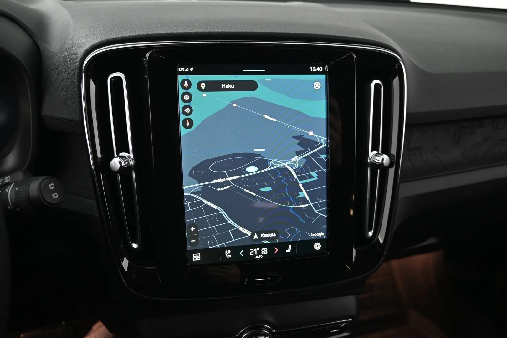 Car Image - 6UUEM8Pmt991v7jSu1PdYo