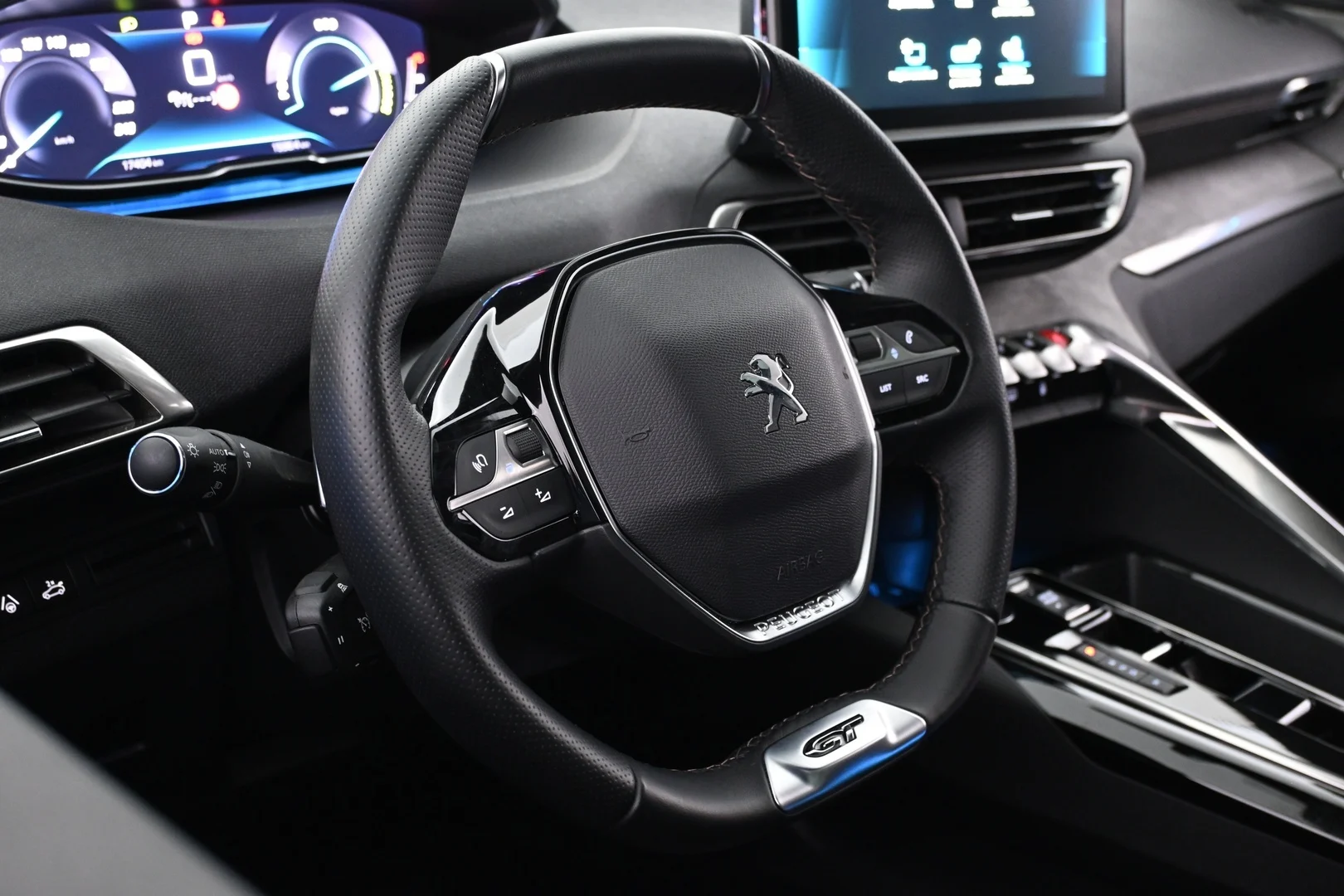 Car Image - 78gQULUKSzaCYVjyPCmjah