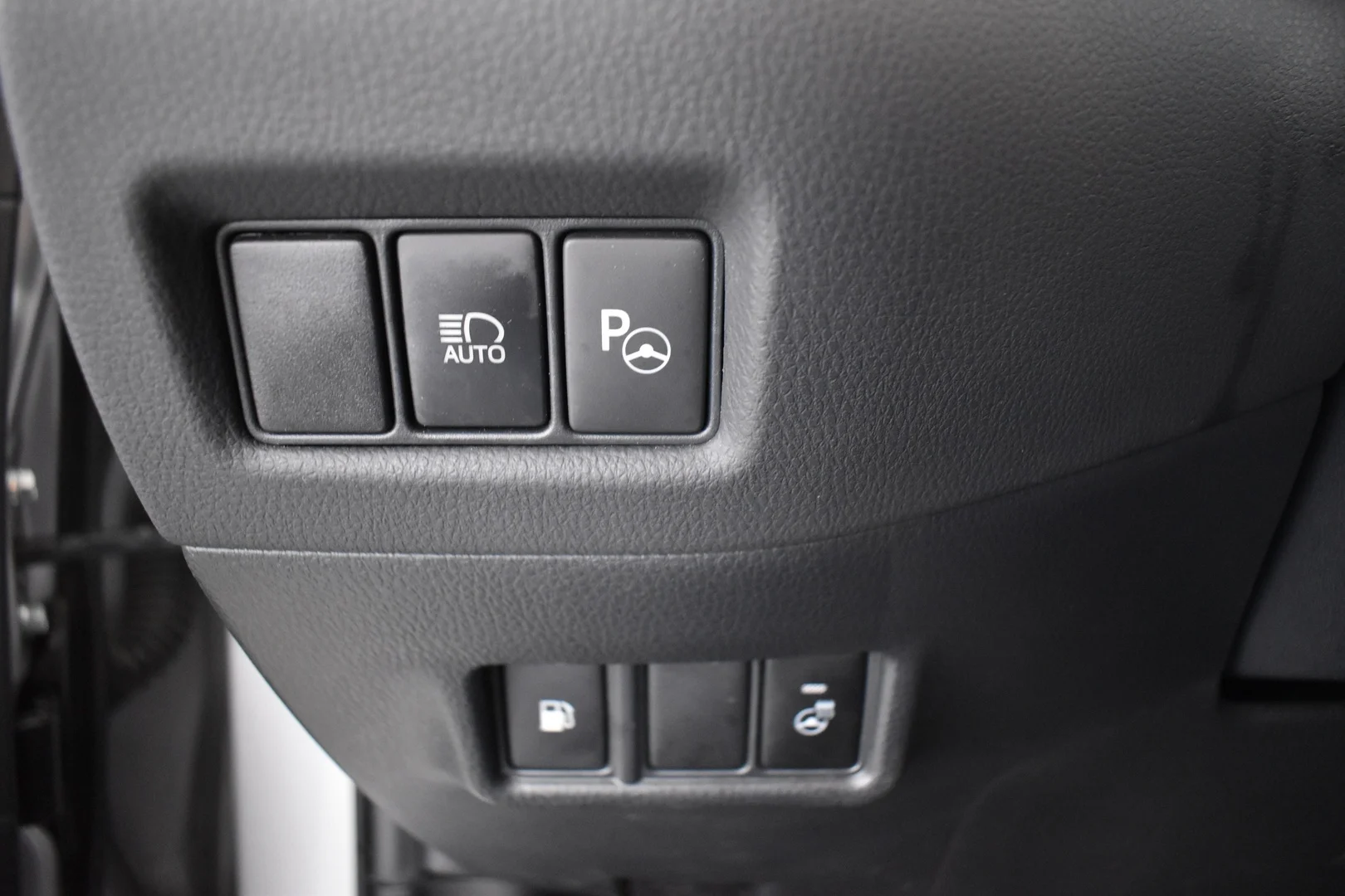 Car Image - Whaf3go2Dt9qtv61dy4fs