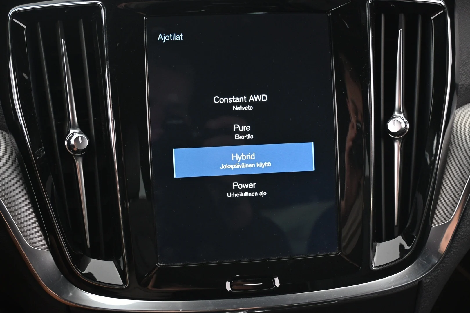 Car Image - 6CJwTuFXEFconO0vphH3L3