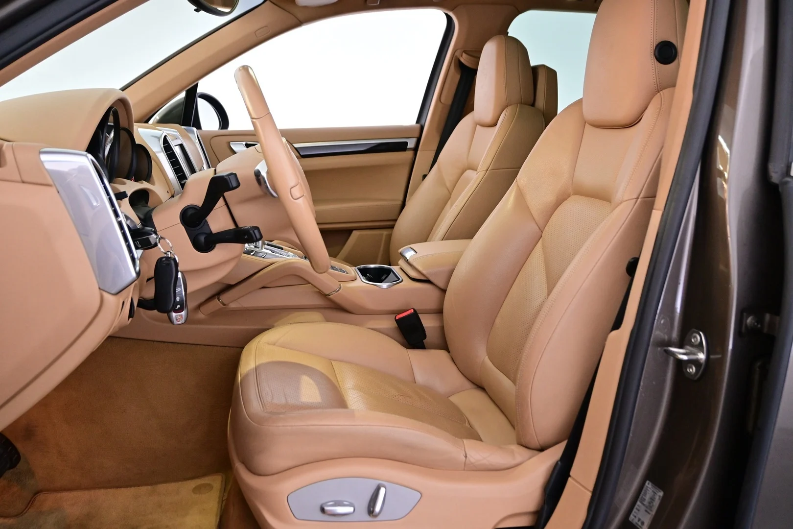 Car Image - 1qlTHlC984yTLIhuWF6bIl