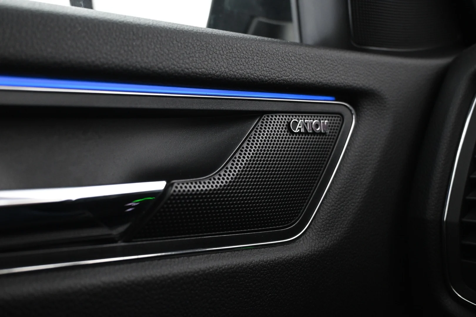 Car Image - 5H43SlmZkTbbpxXUs5Xarz