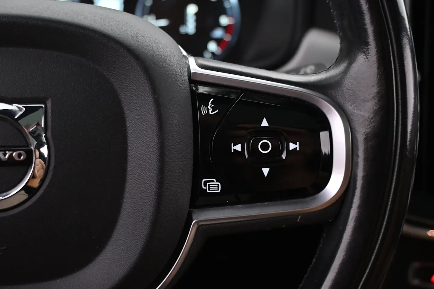 Car Image - 2kLJpdTRPefS0qQVbxAGRg
