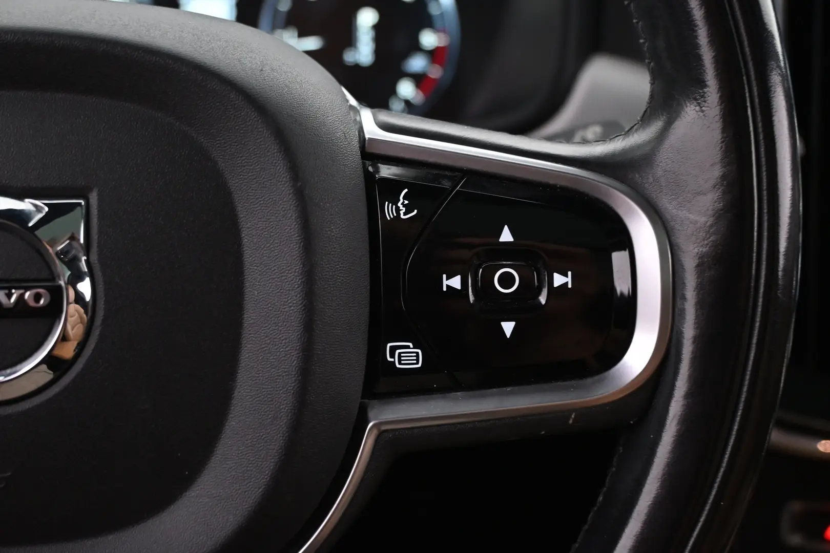 Car Image - 2kLJpdTRPefS0qQVbxAGRg