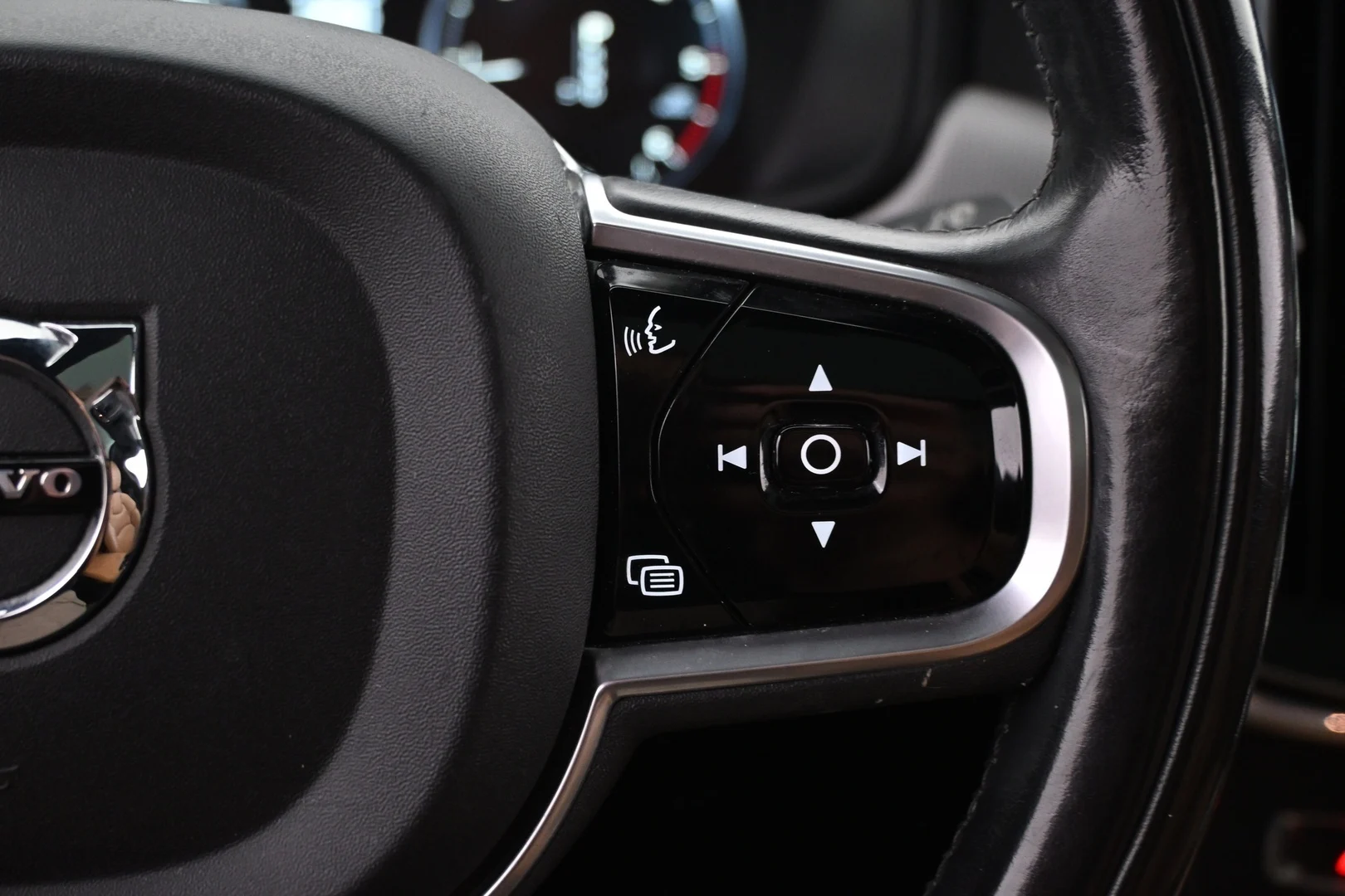 Car Image - 2kLJpdTRPefS0qQVbxAGRg