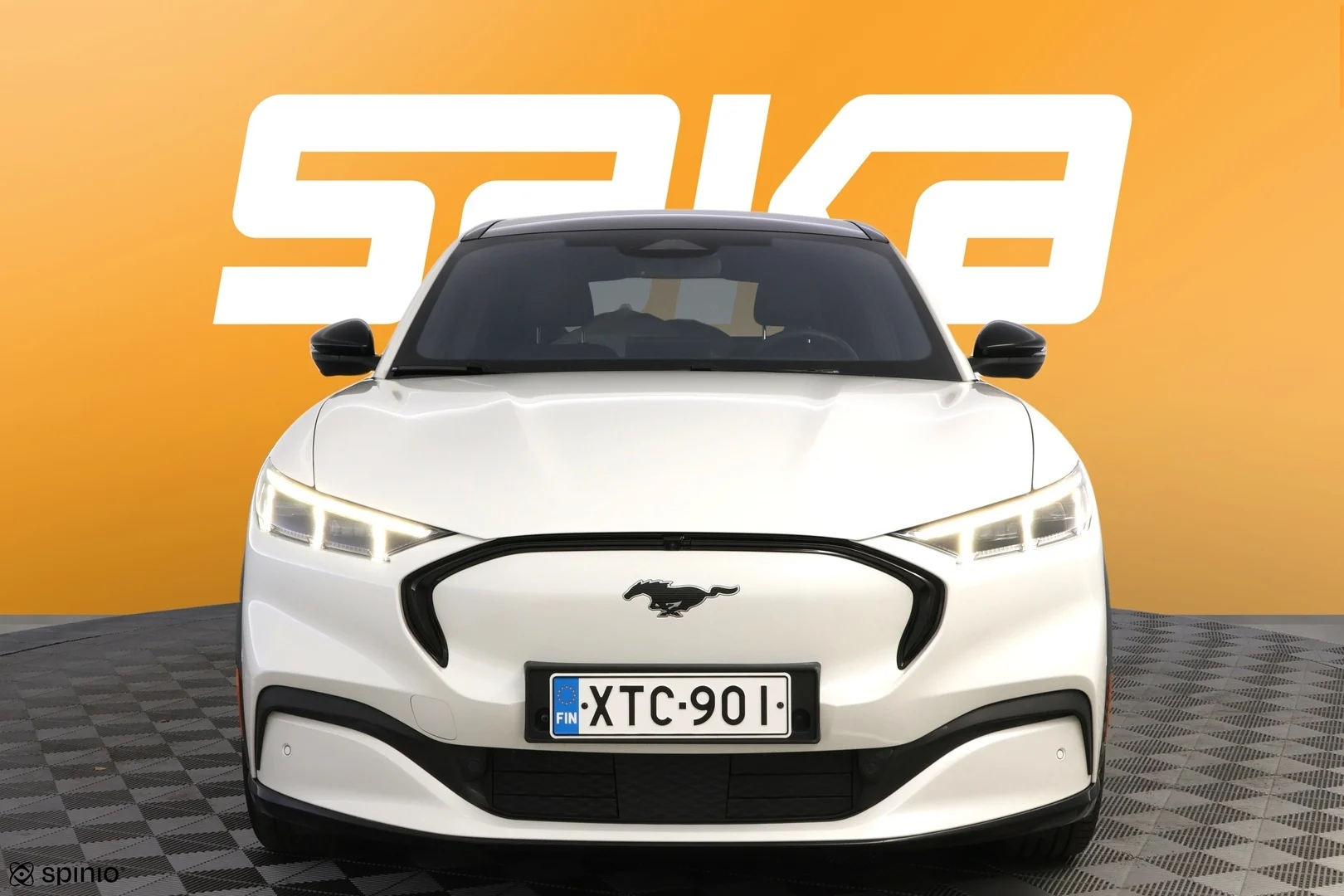 Car Image - 2I2tR4ryqL9iLbxJT3yv1j