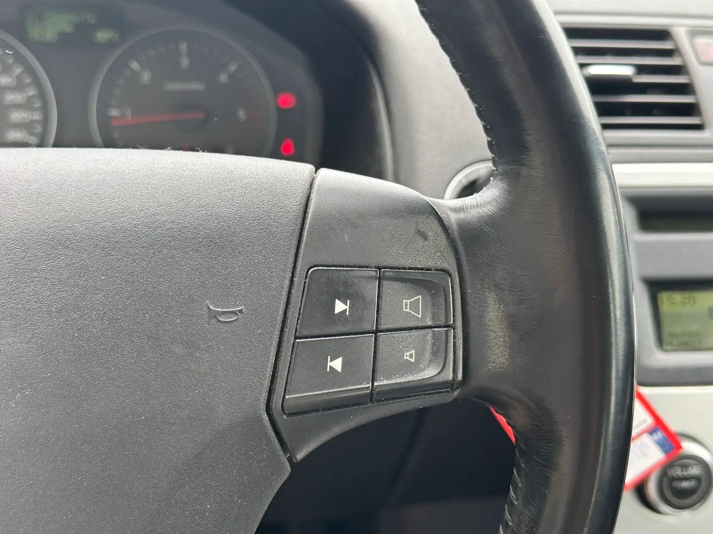 Car Image - 3FxBe9GJHOmm6wDrtFuXEl