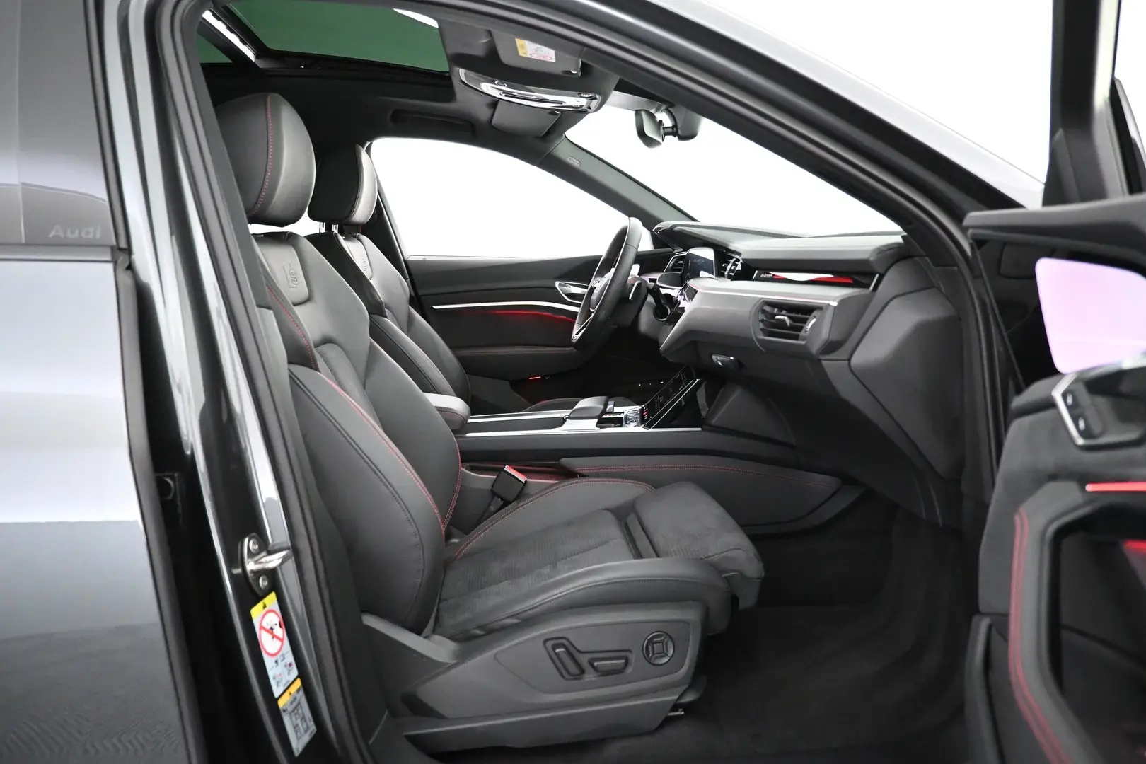 Car Image - 1Jx7JLmWcAs2D2pMn0isEH